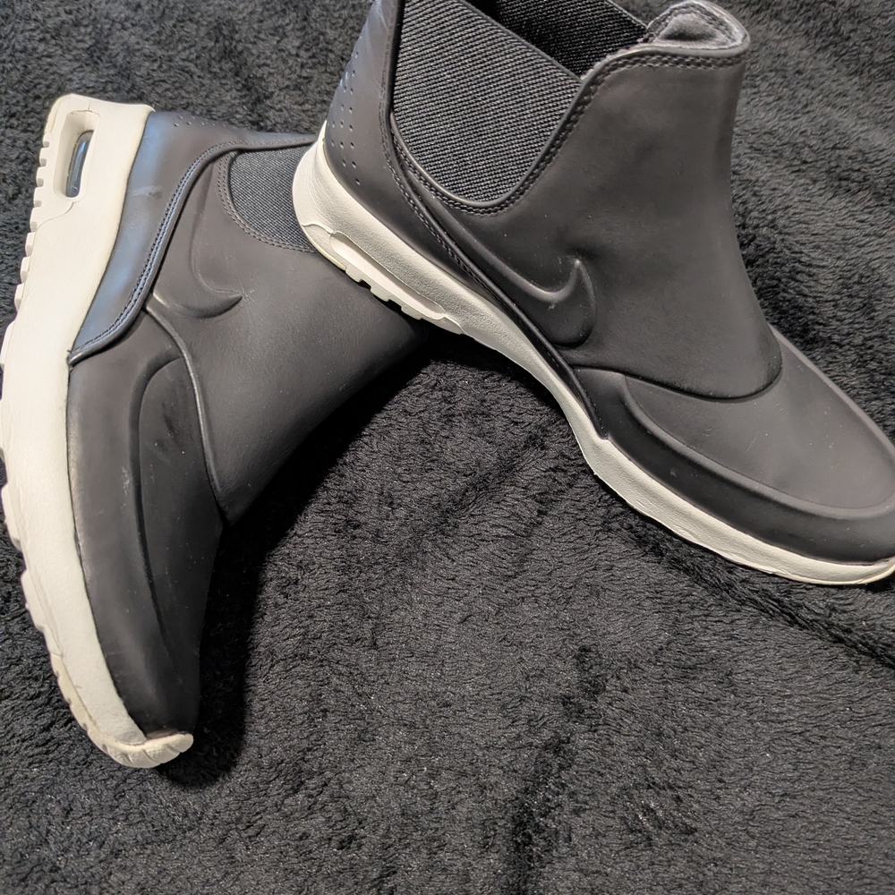 Nike New AIR Max Thea Mid Ankle Boots New wo Box W9